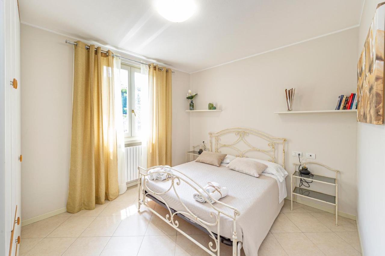 B&B Casa Paola Moniga del Garda Exteriör bild